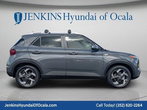 New 2026 Hyundai Venue SEL FWD image 2