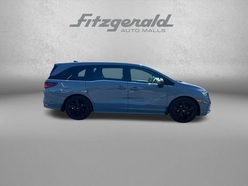 Used 2023 Honda Odyssey Sport image 6