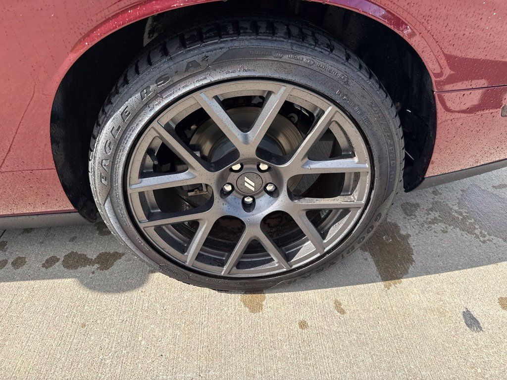 Used 2019 Dodge Challenger R/T RWD image 10