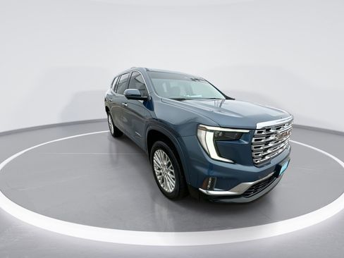 Used 2024 GMC Acadia Denali w/ Super Cruise Package image 2