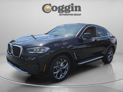 Used 2022 BMW X4 xDrive30i w/ Premium Package 2