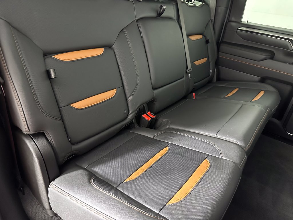 Used 2025 GMC Sierra 2500 AT4 w/ AT4 Premium Plus Package AWD/4WD image 31