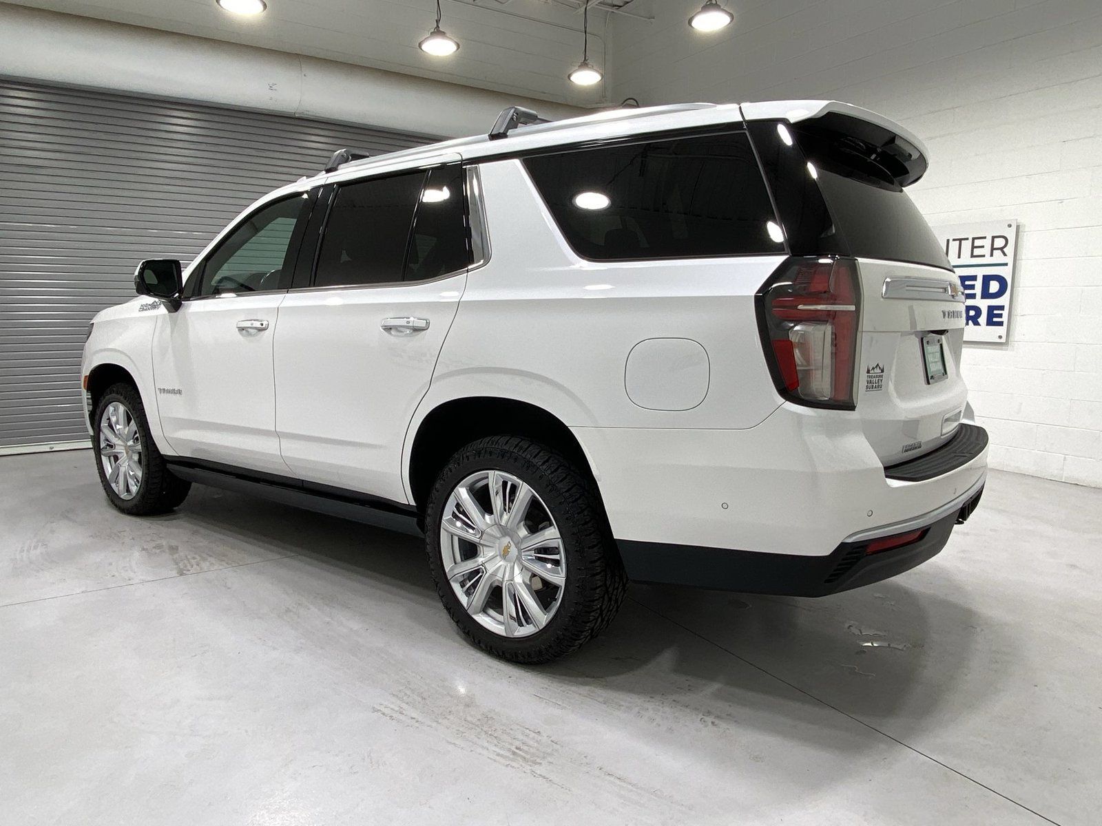 Used 2024 Chevrolet Tahoe High Country w/ Advanced Technology Package AWD/4WD image 6