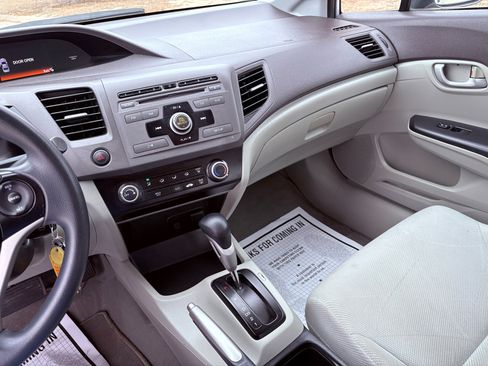 Used 2012 Honda Civic LX image 42