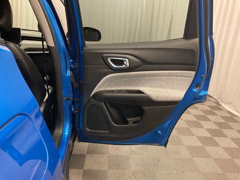 Used 2022 Jeep Compass Latitude image 22