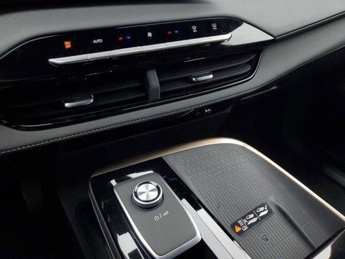 New 2026 Buick Enclave Avenir image 26