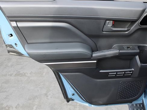 Used 2025 Toyota 4Runner TRD Off-Road Premium w/ Tow Technology Package image 20