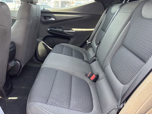Used 2023 Chevrolet Bolt EUV LT image 11