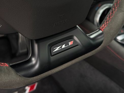 Used 2022 Chevrolet Camaro ZL1 image 24