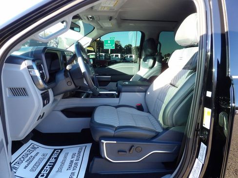 Used 2023 Ford F250 Limited w/ FX4 Off-Road Package image 18