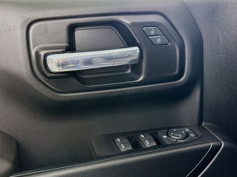 Used 2022 Chevrolet Silverado 1500 Custom w/ Safety Confidence Package RWD image 15