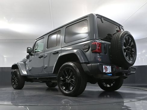 Used 2024 Jeep Wrangler Unlimited Sahara AWD/4WD image 50