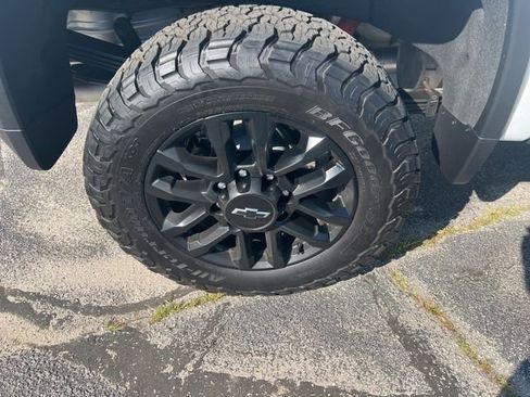 Certified 2025 Chevrolet Silverado 2500 LT w/ Trail Boss Package AWD/4WD image 24