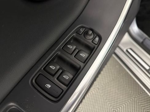 Used 2015 Volvo S60 T5 Premier image 19