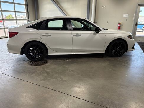 Used 2024 Honda Civic Sport image 8