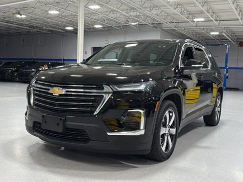 Certified 2023 Chevrolet Traverse LT w/ LT Premium Package image 18