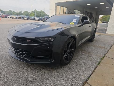 Used 2021 Chevrolet Camaro SS RWD image 1