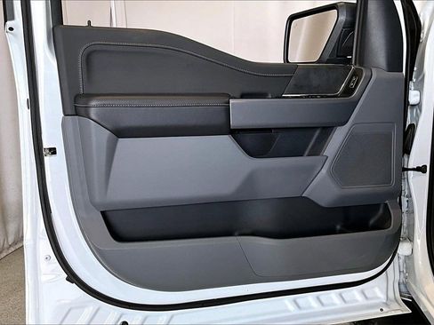 Certified 2025 Ford F150 XLT w/ Equipment Group 301A Standard image 25