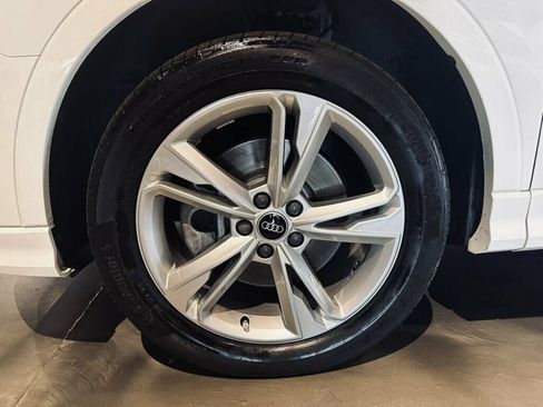 Used 2023 Audi Q3 2.0T Premium w/ Convenience Package AWD/4WD image 28