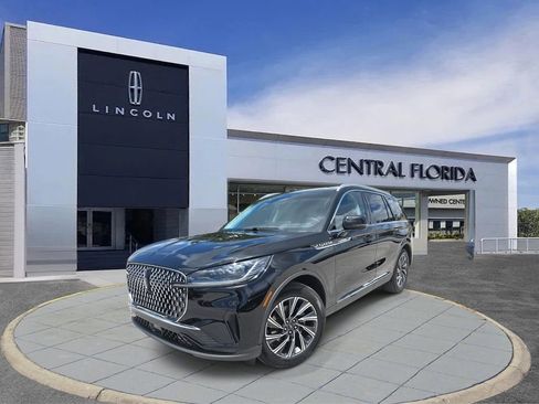 New 2025 Lincoln Aviator 2WD w/ Equipment Group 101A image 32