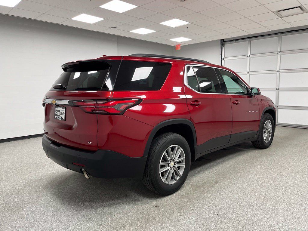 Used 2023 Chevrolet Traverse LT AWD/4WD image 10