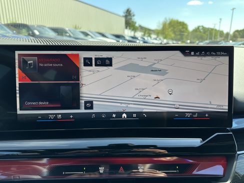 New 2026 BMW 550e xDrive image 15