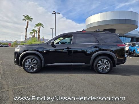 Used 2026 Nissan Pathfinder SV FWD image 3