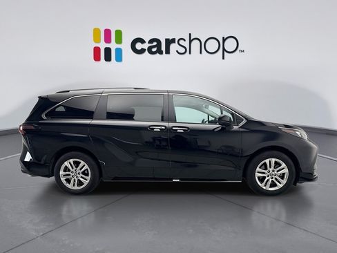 Used 2025 Toyota Sienna XLE w/ XLE Plus Package AWD/4WD image 6