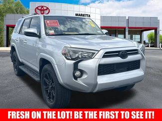 Used 2020 Toyota 4Runner SR5 AWD/4WD video 1