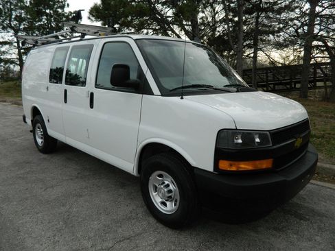 Used 2019 Chevrolet Express 2500 w/ Communications Package image 3