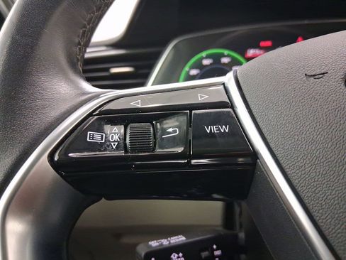Used 2022 Audi e-tron Premium Plus image 14