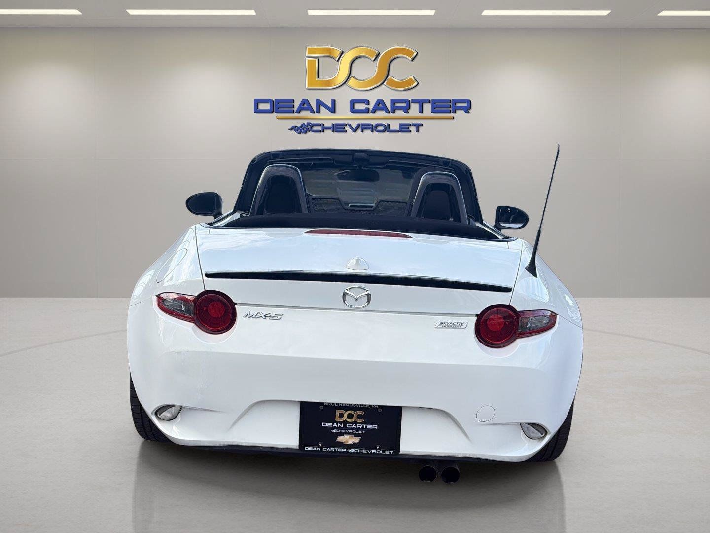 Used 2016 MAZDA MX-5 Miata Club RWD image 4