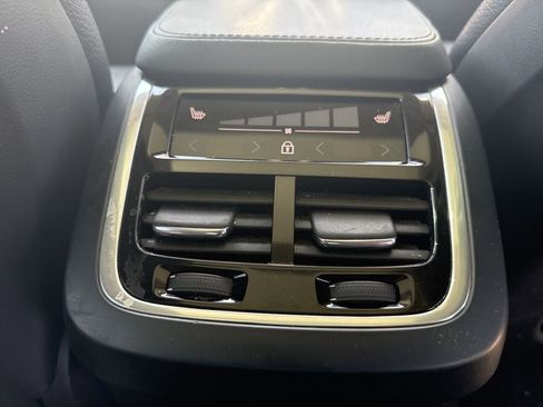 Certified 2023 Volvo XC90 B6 Plus w/ Protection Package Premier image 16