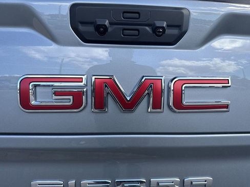 New 2026 GMC Sierra 1500 SLT w/ SLT Premium Plus Package image 33