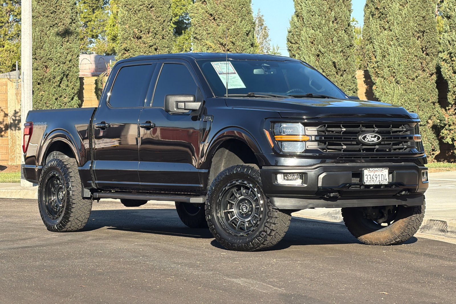 Used 2024 Ford F150 XLT w/ FX4 Off-Road Package AWD/4WD image 2