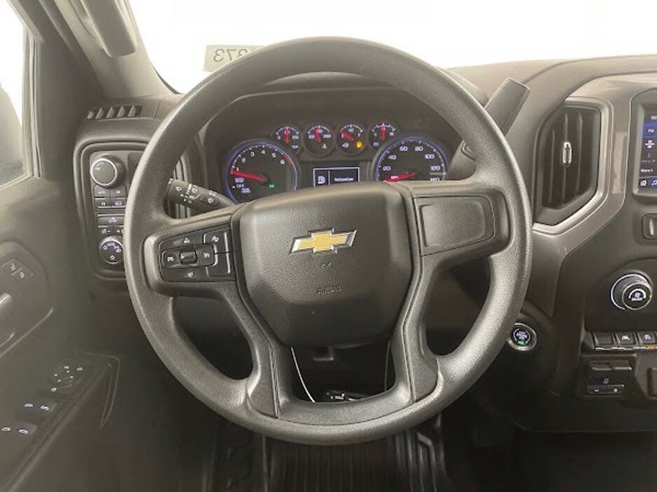 Used 2023 Chevrolet Silverado 1500 W/T w/ Trailering Package AWD/4WD image 13