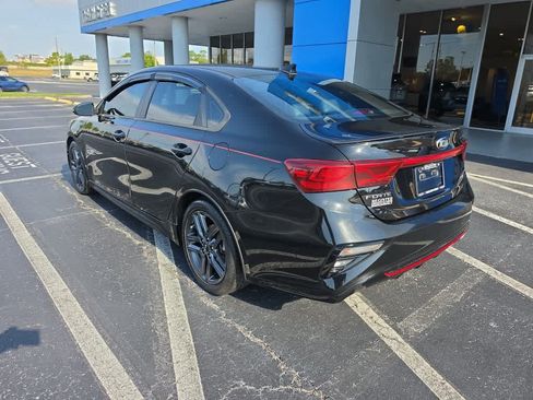 Used 2020 Kia Forte GT-Line w/ GT-Line Premium Package FWD image 3