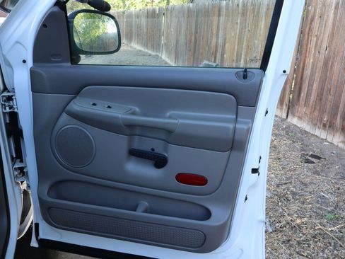 Used 2005 Dodge Ram 2500 Truck SLT AWD/4WD image 29