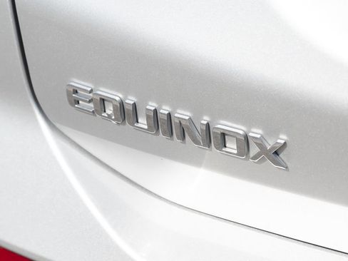 Used 2022 Chevrolet Equinox LS AWD/4WD image 12