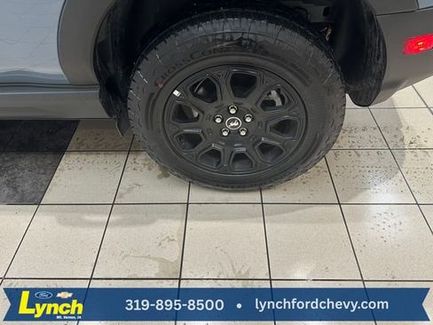 Used 2025 Ford Bronco Sport Badlands image 28