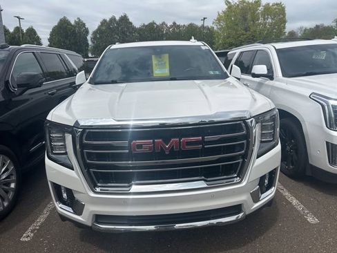 Used 2021 GMC Yukon XL SLT w/ SLT Premium Package AWD/4WD image 2