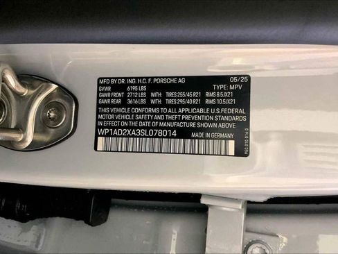 New 2025 Porsche Macan Electric image 76