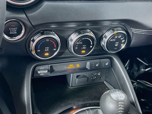 Used 2021 MAZDA MX-5 Miata RF Grand Touring RWD image 16