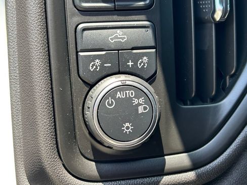 Used 2024 Chevrolet Silverado 1500 Custom Trail Boss w/ LPO, Dark Essentials Package AWD/4WD image 26