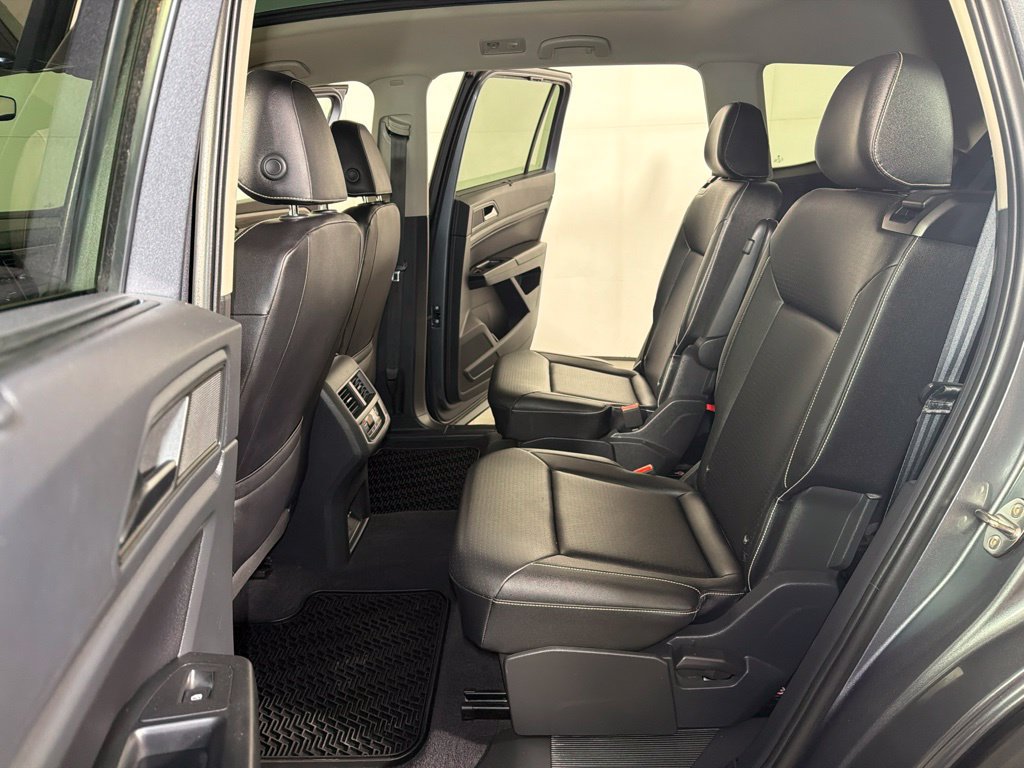 Used 2021 Volkswagen Atlas SEL AWD/4WD image 16