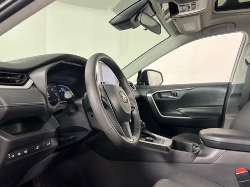 Used 2024 Toyota RAV4 XLE image 23