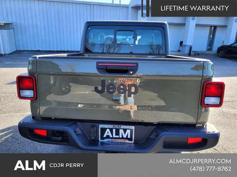 New 2026 Jeep Gladiator Sport AWD/4WD image 12