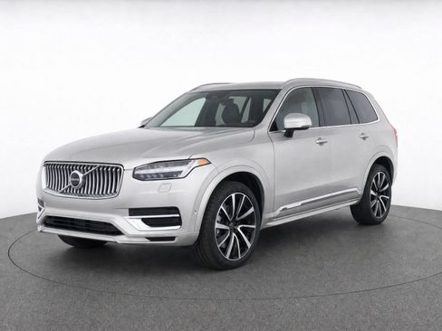 Used 2023 Volvo XC90 B6 Plus AWD/4WD image 2