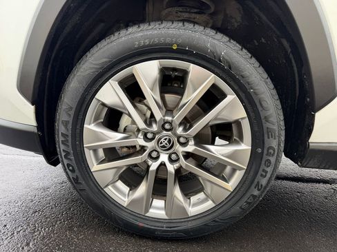 Used 2023 Toyota RAV4 Limited image 11