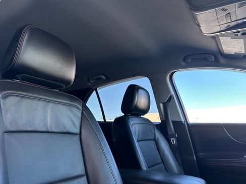 Used 2019 Chevrolet Equinox Premier AWD/4WD image 19